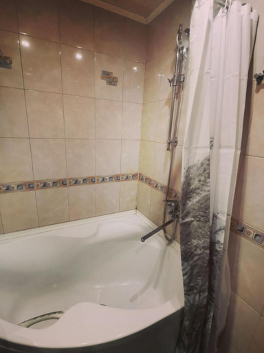 Bathroom 2, КІМНАТИ подобово Енеи, Holosiïvs'kyi