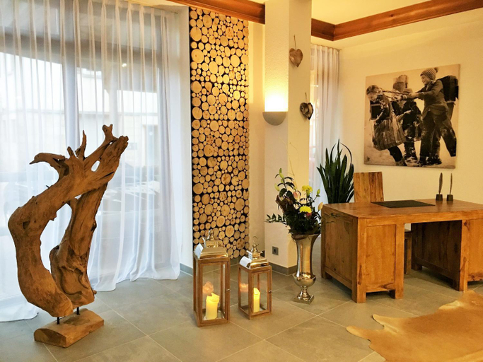 Public Area 4, Neo Hotel Linde Esslingen, Esslingen
