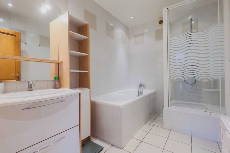 Bathroom 4, Charming Flat - 1br-4p- Tour Eiffel, Paris