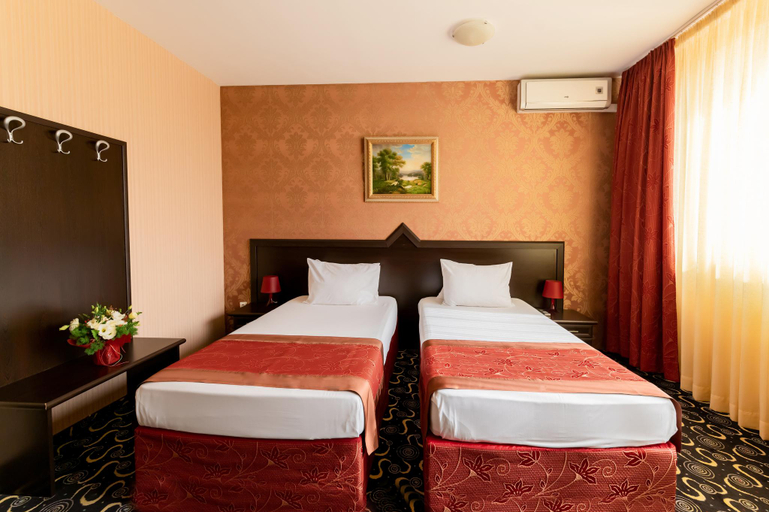 Bedroom 3, Hotel Montecito, Stolichna