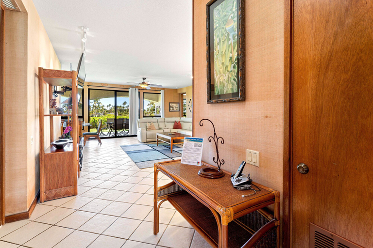 Interior 5, Spacious Ground Floor Villa - Ocean View - Vrkcv, Hawaii