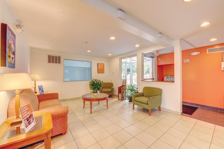 Public Area, Motel6 Virginia Beach, VA, Virginia Beach