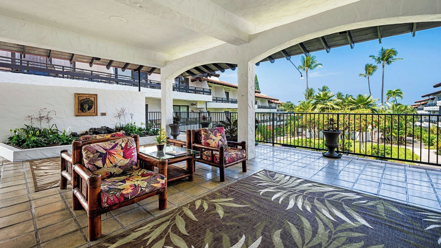 Terrace/patio 2, Newly Remodeled - Ocean View - AC - Ground Floor - Vrkcv, Hawaii