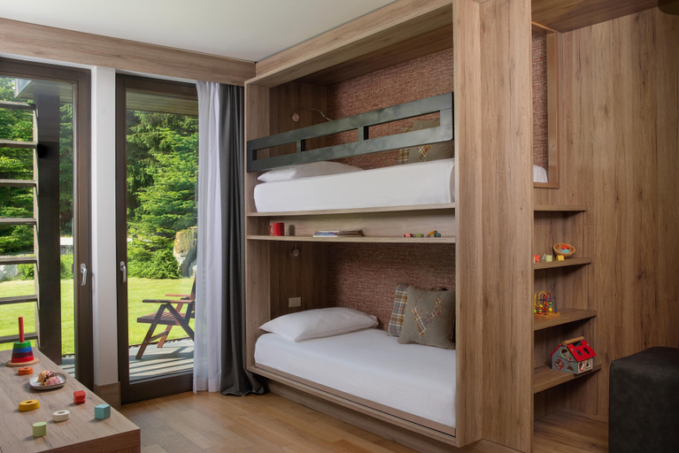 Bedroom 3, NH Collection Alagna Mirtillo Rosso, Vercelli