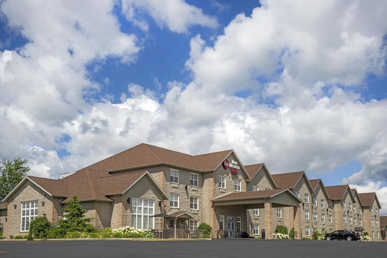 Exterior & Views 2, Best Western Plus Woodstock Hotel & Conference Centre, Carleton