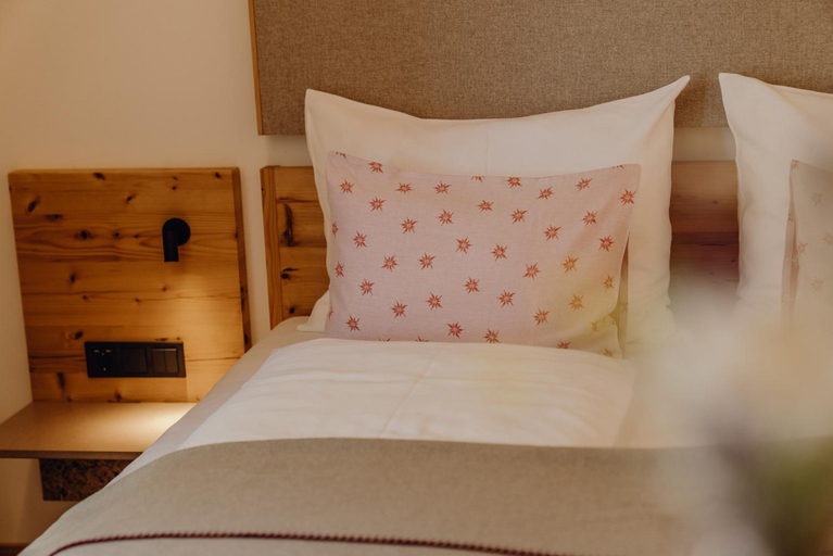 Bedroom 2, Seetalblick, Murtal