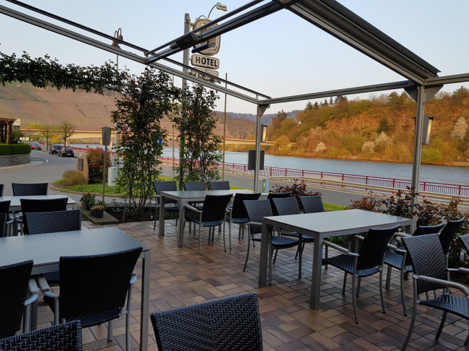 Food & Drinks, Hotel "Zum Moseltal", Trier-Saarburg