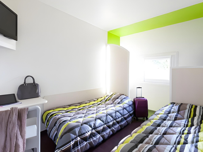 Bedroom 2, TIP HOTEL CAMBRAI ex HOTEL F1, Nord