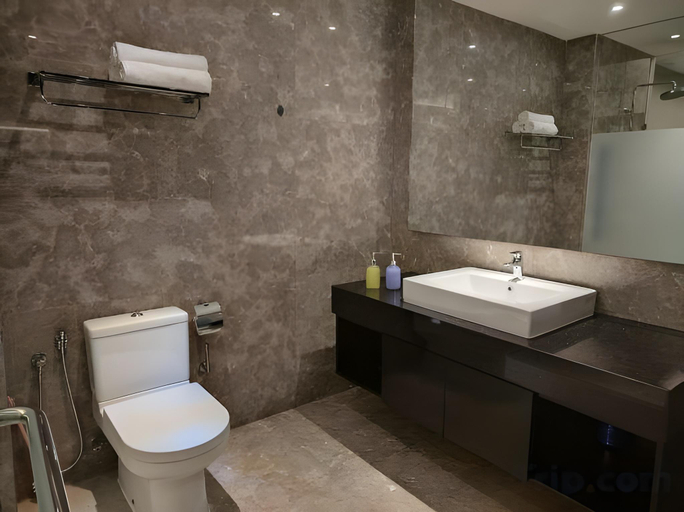 Bathroom 5, The Shore Residence By FH Management, Malacca City