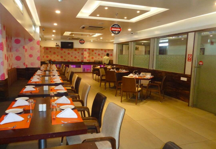 Food & Drinks 3, The AVR Hotel & Banquets, Patna