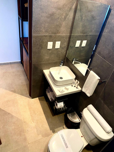 Bathroom 3, HOTEL MINA REAL MATEHUALA, Matehuala