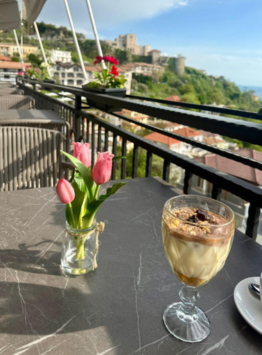 Food & Drinks 5, --HOTEL DEAL-- Rooms With Castle View, Krujës