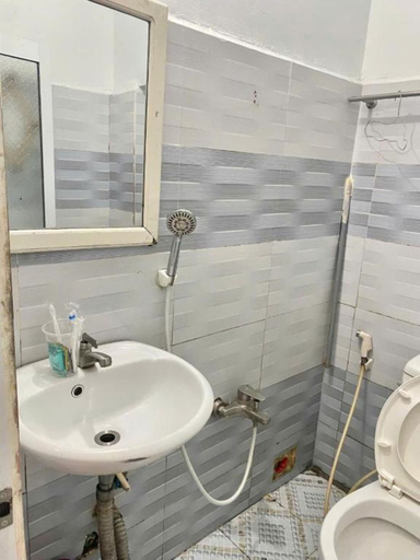 Bathroom 5, Sugar Motel, Ninh Kiều