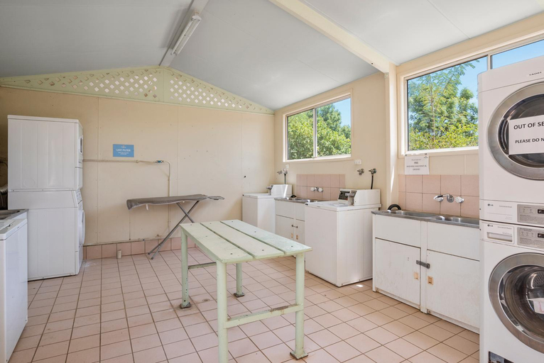 Bathroom 2, Discovery Parks - Cloncurry, Cloncurry