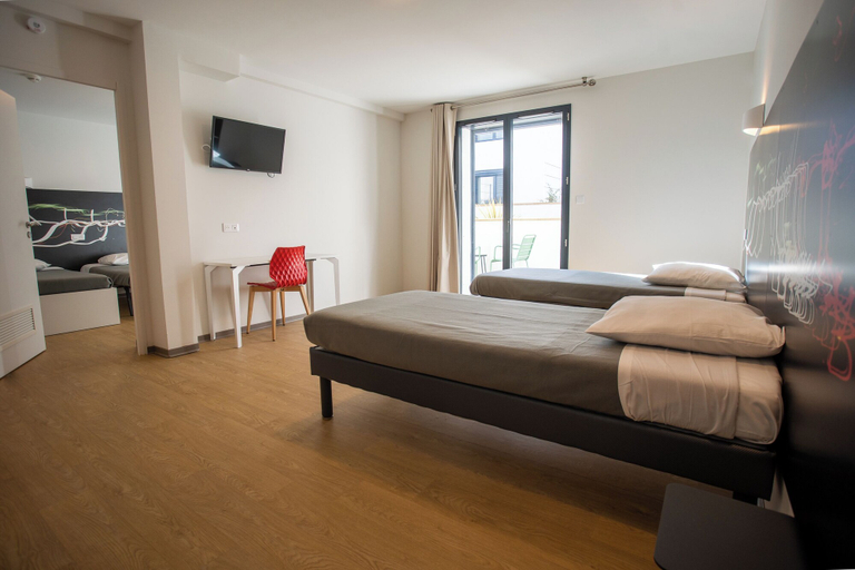 Room 4, CIS Lamourelle, Aude