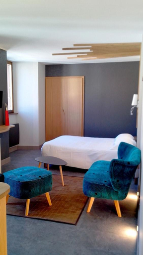 Bedroom 3, Logis Hotel Restaurant Gilles Moreau Laguiole, Aveyron
