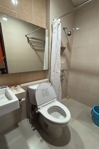 Bathroom 4, Hotel Bumi Makmur Indah, Bandung