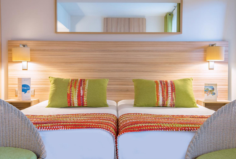 Bedroom 2, Hotel Vacances Bleues Delcloy, Alpes-Maritimes