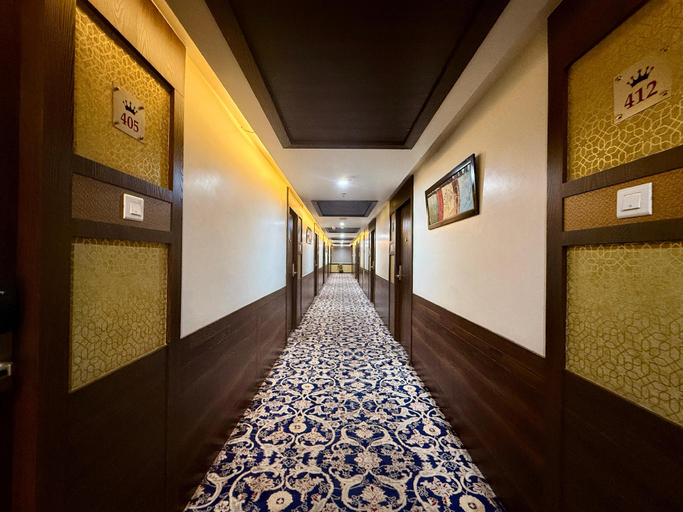 Bedroom 2, Hotel Grand Empire, Patna