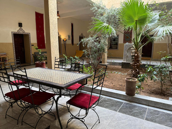 Others 5, Riad Tazoulte, Zagora