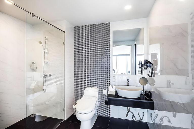 Bathroom 5, The Rizin, Pattaya