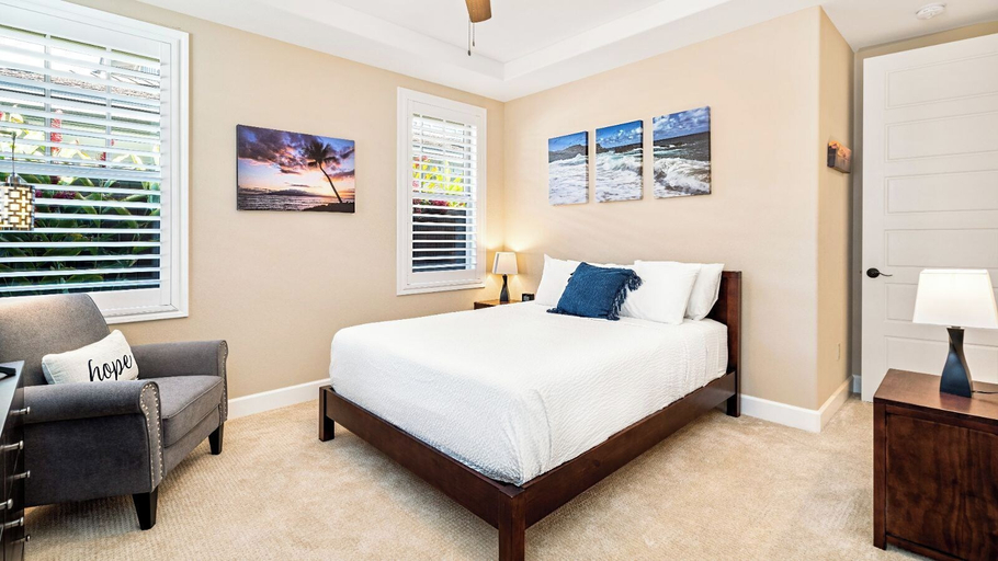 Room 2, Private Yard and Outdoor Area - AC & Shared Pool - Golf Views - Vrkcv, Hawaii