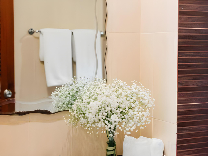 Bathroom 4, Kata Silver Sand, Phuket Island