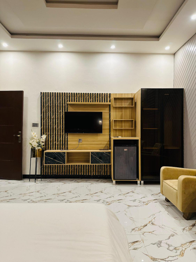 Bedroom 2, Tulip Hotel & Apartments, Karachi