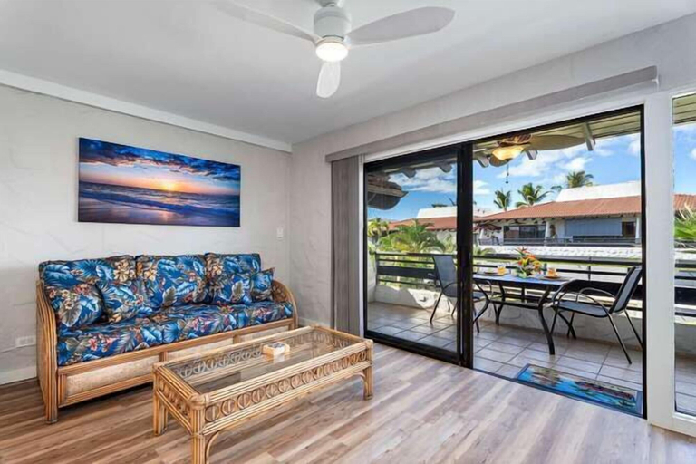 Living area 4, Ocean Views - No Stairs! - In Unit Washer/dryer - BBQ - Vrkcv, Hawaii