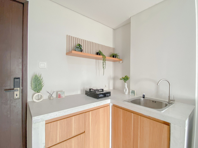 Private kitchen 5, Cozy Studio Daan Mogot City Apartment, Jakarta Barat