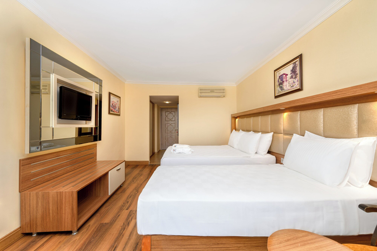 Bedroom 4, Oz Hotels İncekum Beach Resort, Alanya