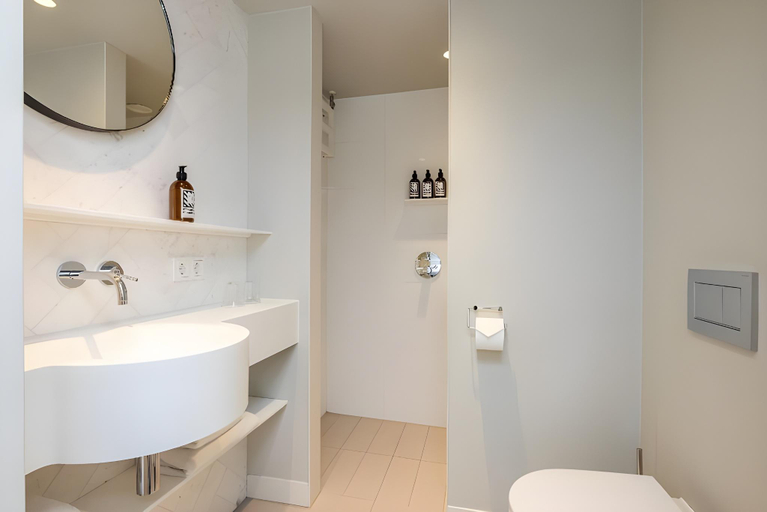 Bathroom 4, Maison ELLE Amsterdam, Amsterdam