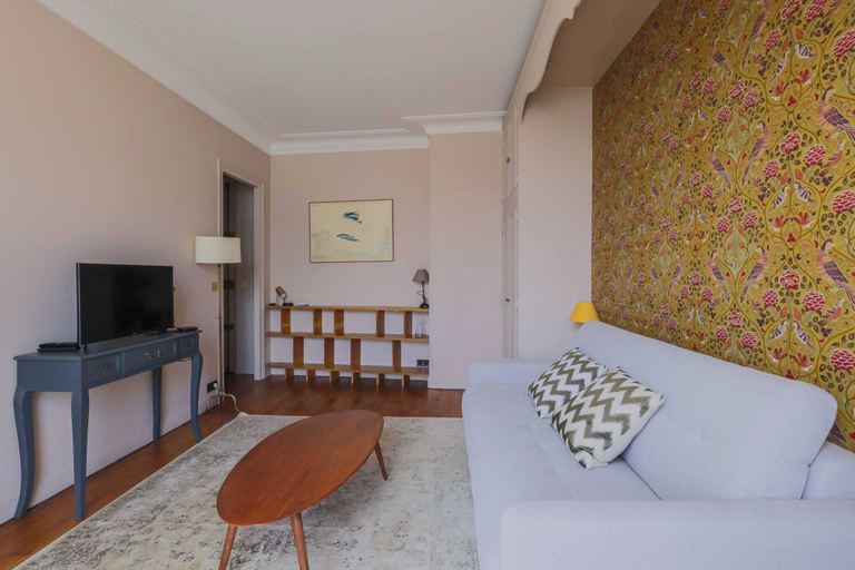 Living area 3, Cosy Modern Studio -2p- Moulin Rouge, Paris