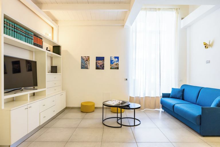 Living area 5, Toledo Heights by Napoliapartments, Napoli