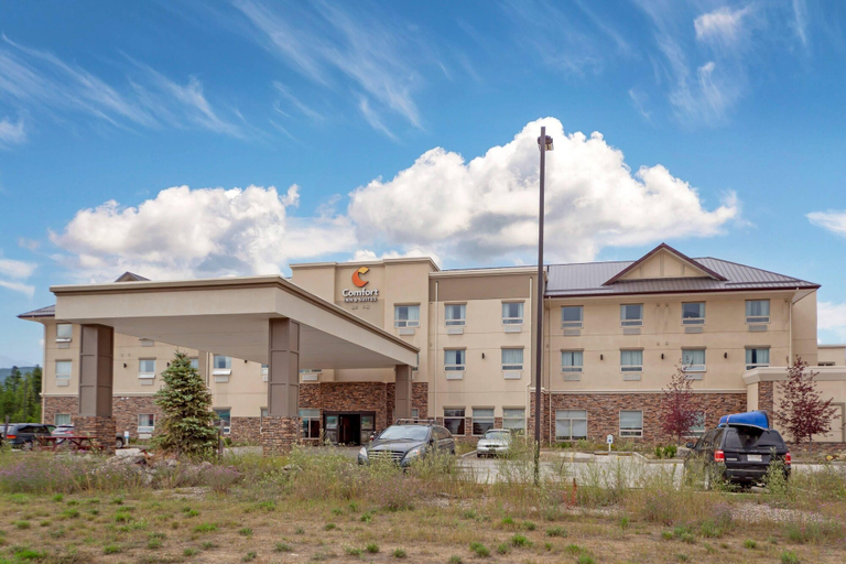 Exterior & Views 1, Comfort Inn & Suites, Fraser-Fort George