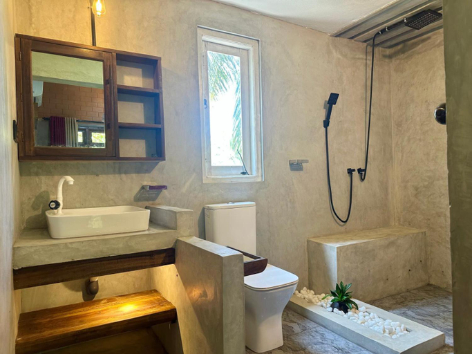 Bathroom 3, Rivinu Place Arugambay, Pothuvil