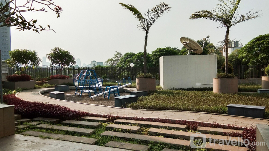 Children's play area - outdoor, Good Deal 2Br Apartment At The Wave Kuningan, Jakarta Selatan
