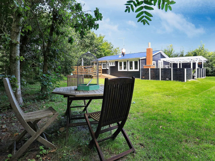 Others 5, Radiant Holiday Home in Glesborg near Sea, Norddjurs