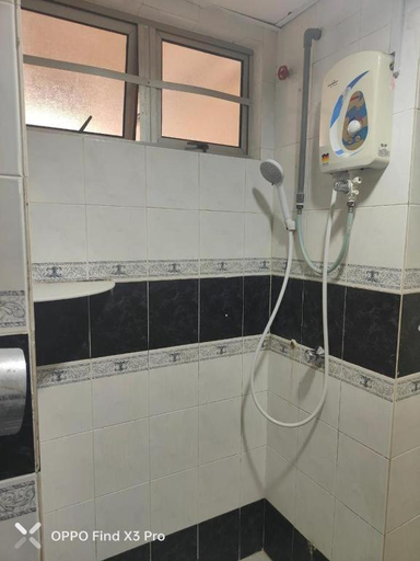 Bathroom 4, Three Bedroom Apartment Glory Beach Resort, Port Dickson
