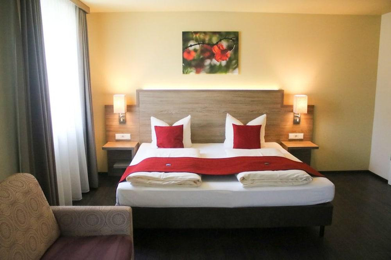 Bedroom 3, Boutique Hotel zur Post, Pfaffenhofen an der Ilm