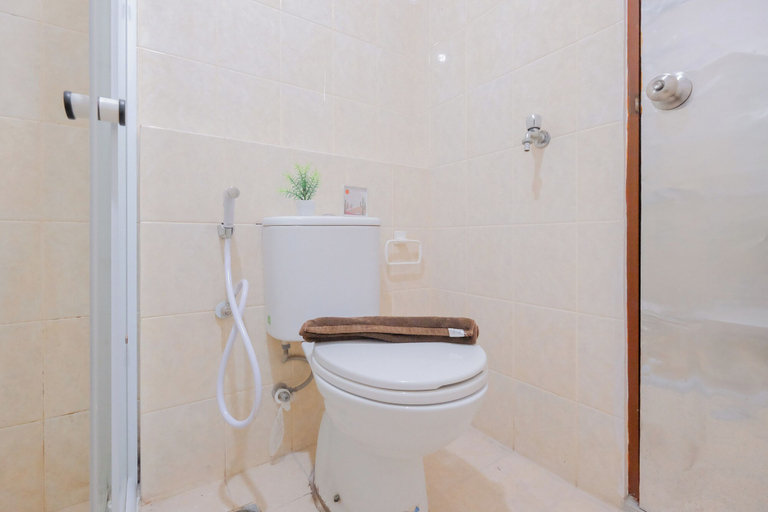 Bathroom 3, Prime Location 1Br At The Wave Kuningan Apartment, Jakarta Selatan