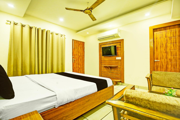 Others 3, Hotel O Grand Signia, Sahibzada Ajit Singh Nagar