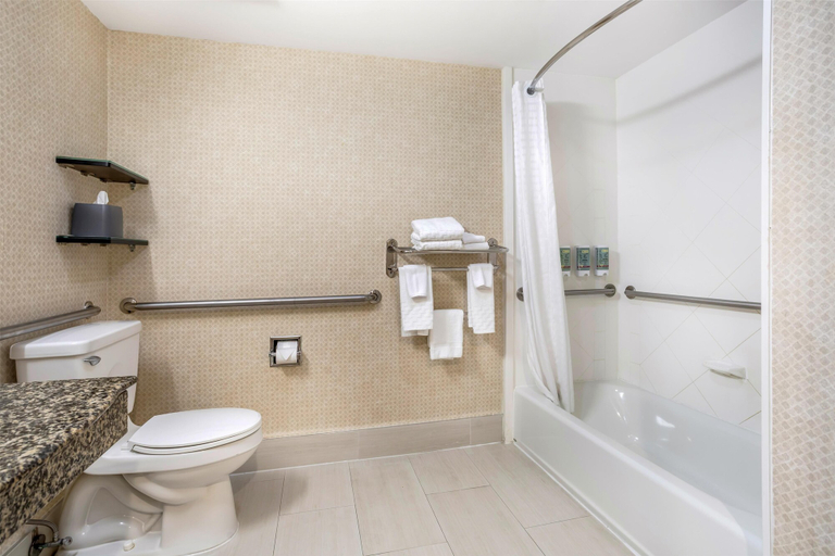 Bathroom 4, Best Western Bar Harbour Inn, Nassau
