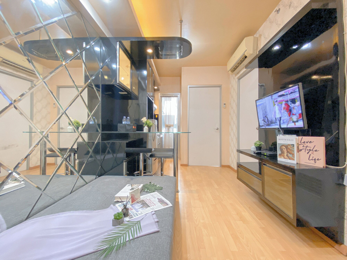Living area 2, 2Br Near Baywalk Mall Apartment At Green Bay Pluit, Jakarta Utara