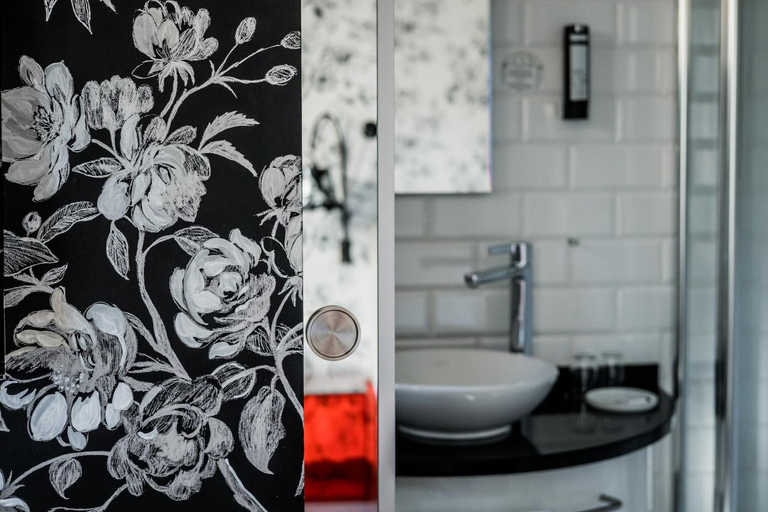 Bathroom 4, DORMERO Hotel Kehl, Ortenaukreis