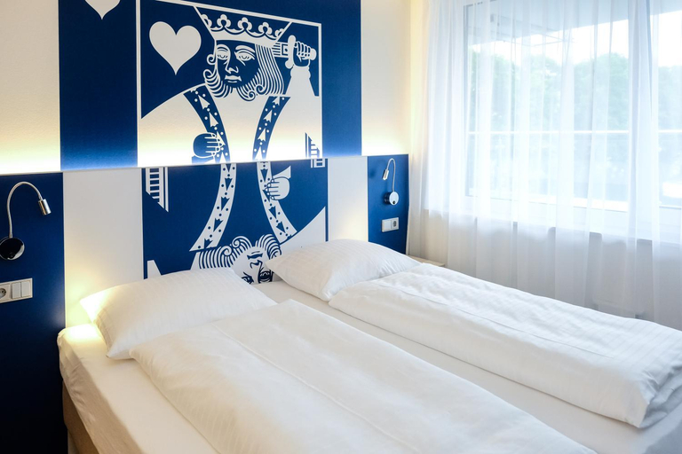 Bedroom, APARTHOTEL PADERBORN, Paderborn