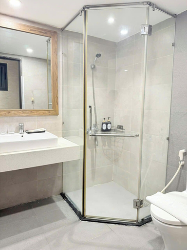 Bathroom 4, Thao Trang Laluxe Hotel, District 7