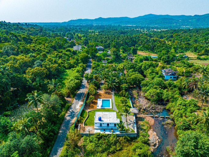 Others 5, Riverside Farm, Raigarh