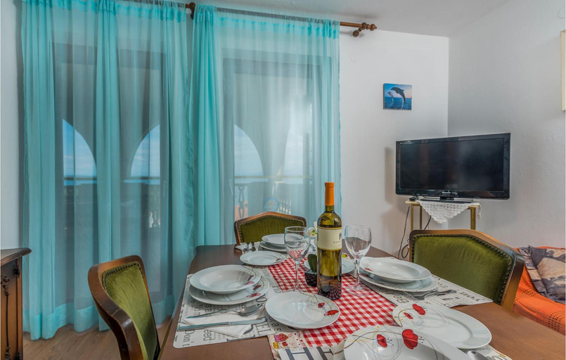 Others 3, Cozy Apartment In Mali Losinj With Wifi, Mali Lošinj