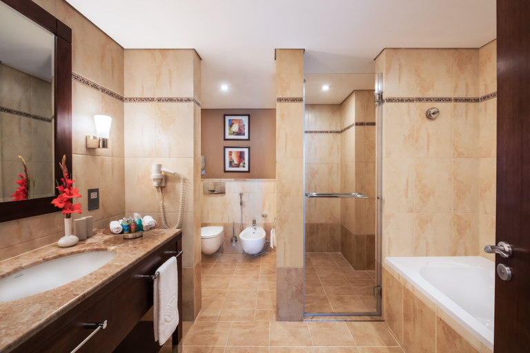 Bathroom 5, Khalidiya Palace Rayhaan by Rotana, Abu Dhabi City